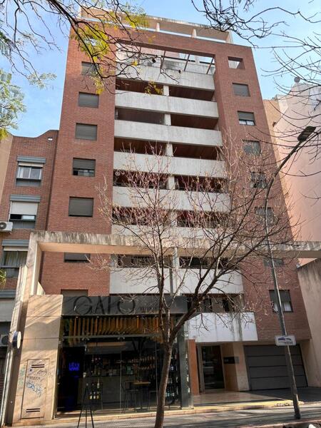 Departamento de 2 dormitorios en venta a mts de Estrada
