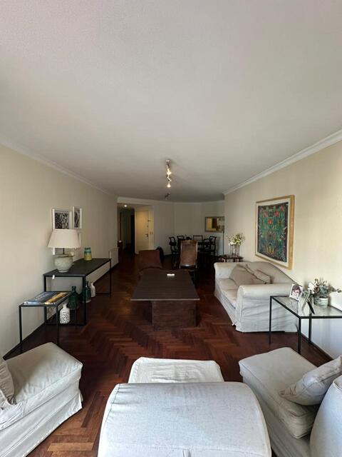 Semipiso de 2 dormitorios con cochera piso alto! Barrio Nueva C&oacute;rdoba.