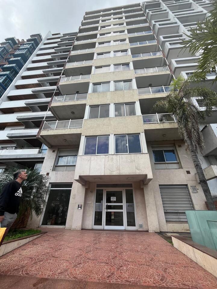 Excelente oportunidad depto en venta de 2 dormitorios súper ampli...
