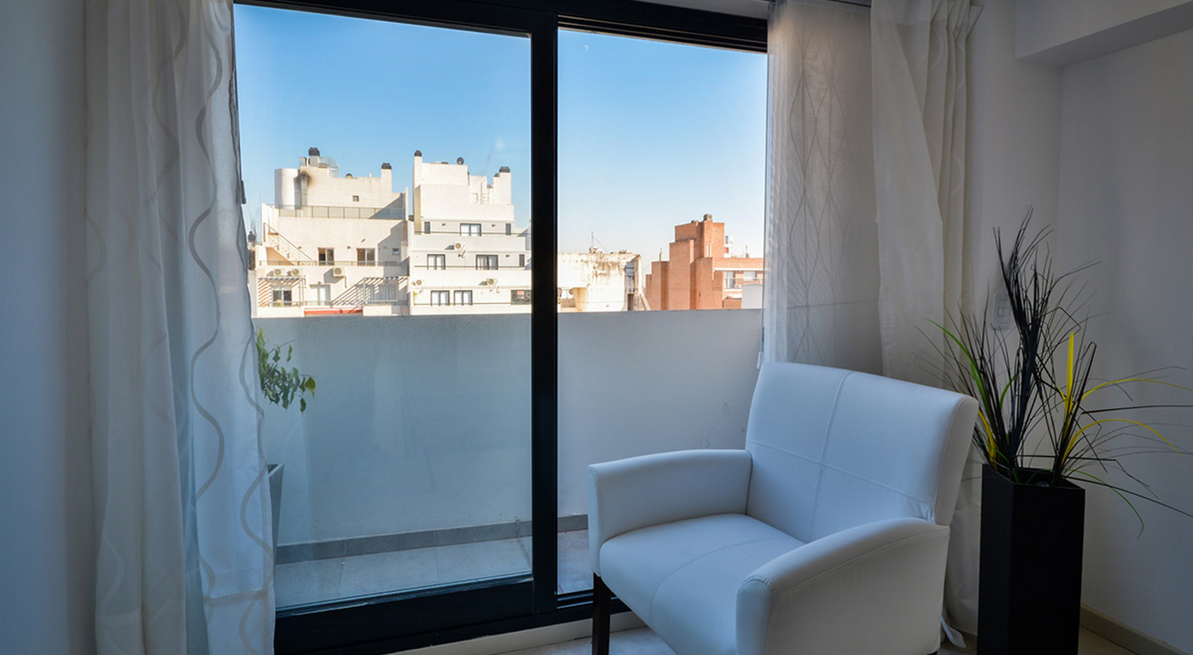 Dúplex de categor&iacute;a en Alquiler amoblado! Vista a las sierras y al palacio Ferreyra.