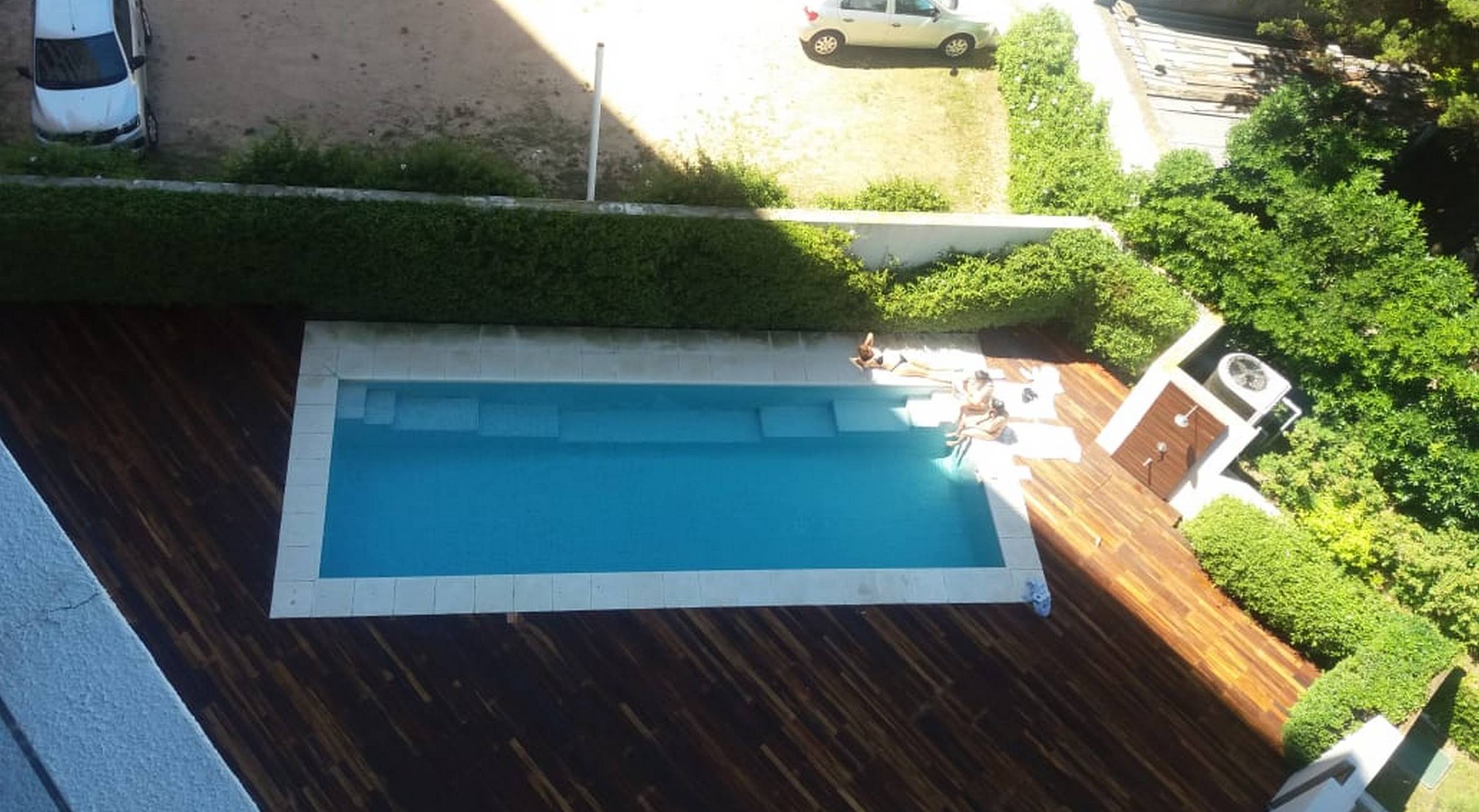 Punta del Este – Departamento en alquiler 2 dormitorios con cochera!